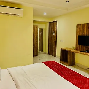 Hotel Goodluck House Near Terminal 3 Igi Airport