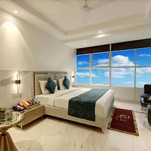 Hotel International By Star Group - Near Delhi Airport